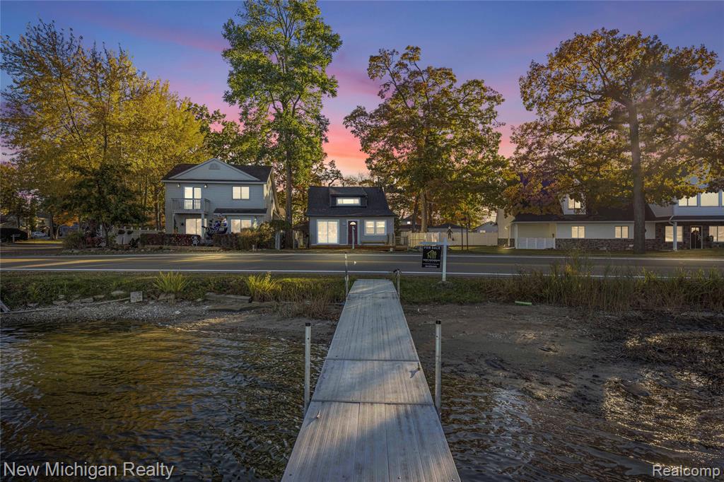 8665 Cooley Lake Road, Commerce Twp, MI 48382 — Photo 17