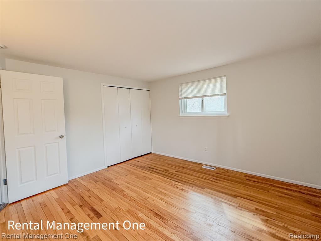 5604 HAYMEADOW Drive, West Bloomfield, MI — Photo 23