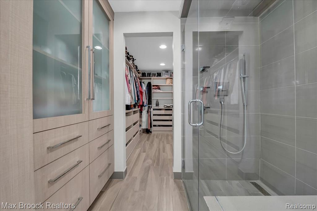 7015 Scenic Ridge Drive, Clarkston, MI — Photo 30