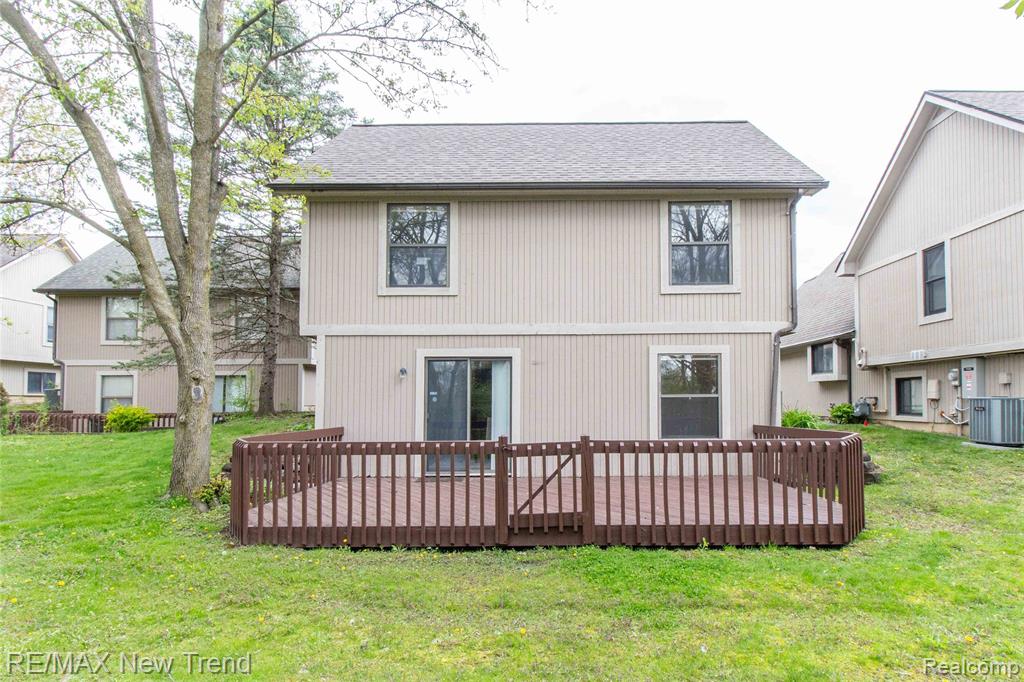 2521 Country Village Court, Ann Arbor, MI 48103 — Photo 35