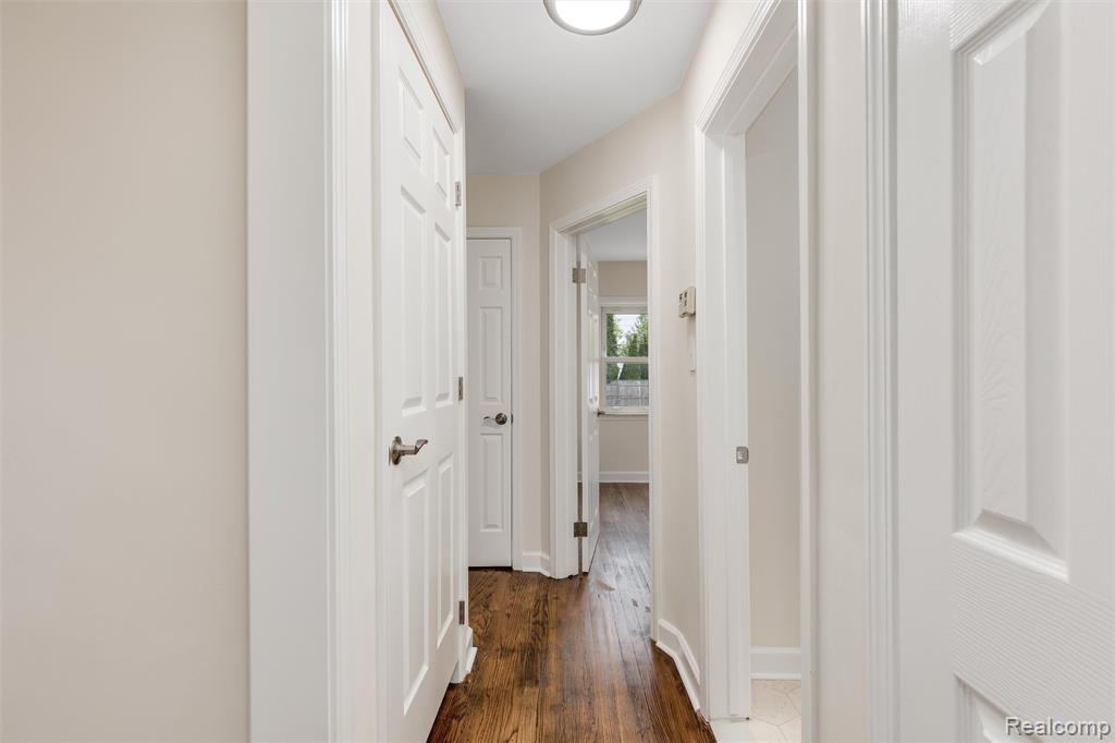 27935 Grant Street, Saint Clair Shores, MI 48081 — Photo 11