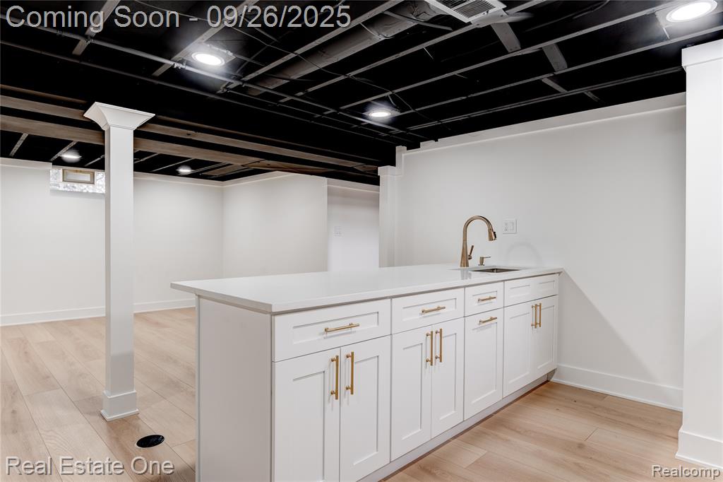 4702 Thorncroft Avenue, Royal Oak, MI 48073 — Photo 21