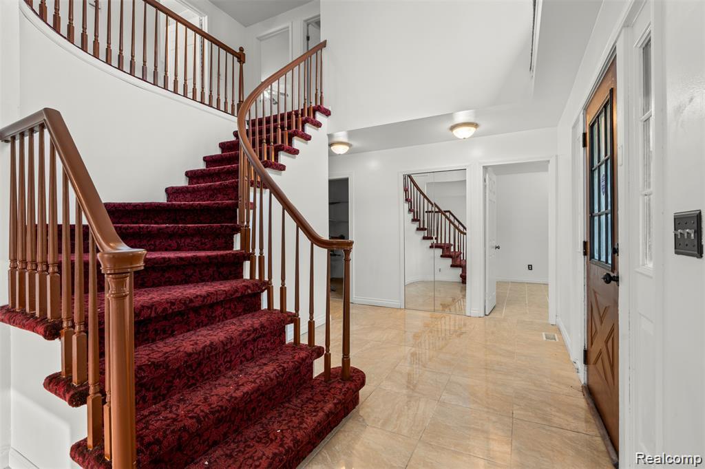 5420 Southlawn Drive, Sterling Heights, MI 48310 — Photo 4