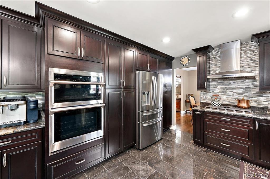 4502 Reilly Drive, Troy, MI 48085 — Photo 14