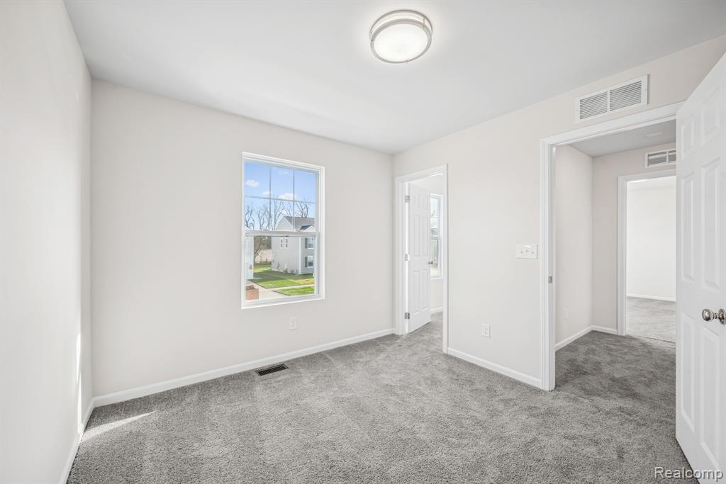 725 Knollwood Bend, Chelsea, MI 48118 — Photo 24