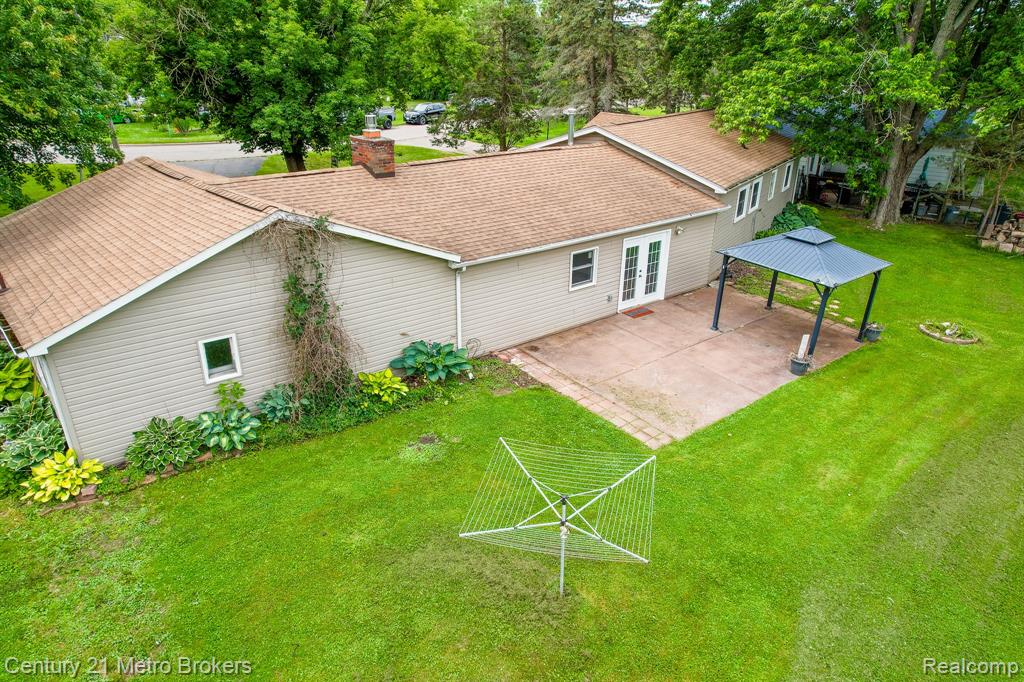 4373 Dexel Drive, Burton, MI 48519 — Photo 21