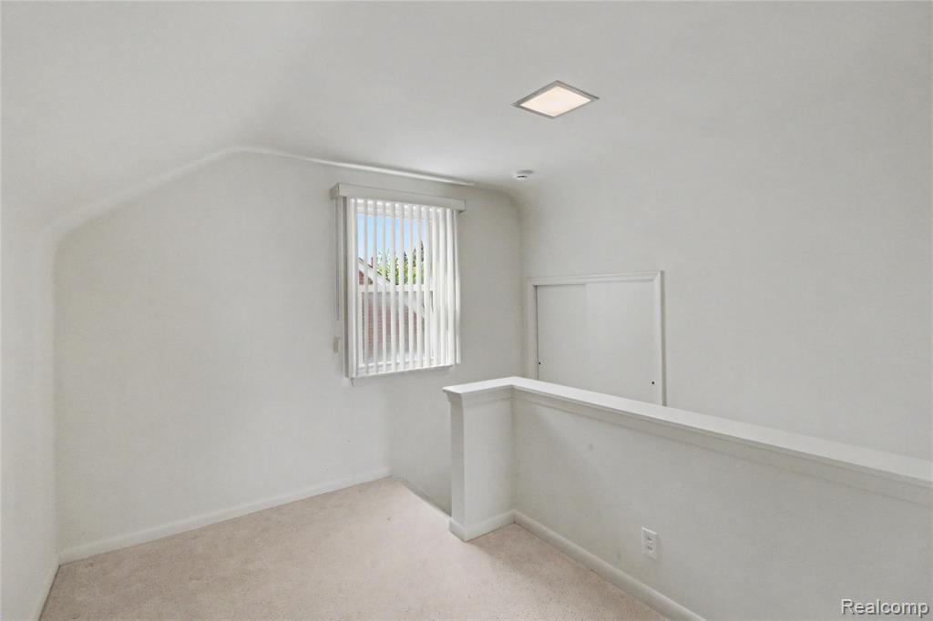 8103 Virgil Street, Dearborn Heights, MI 48127 — Photo 13