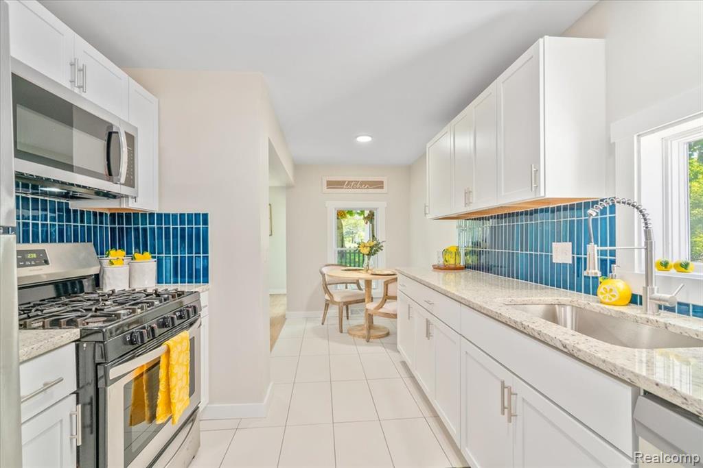 40036 E Huron River Drive, Belleville, MI 48111 — Photo 9