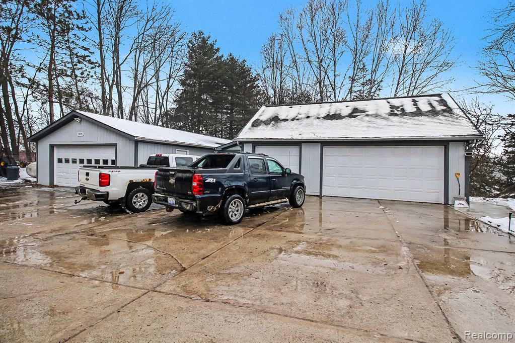 9955 Wiggins Road, Howell, MI 48855 — Photo 48