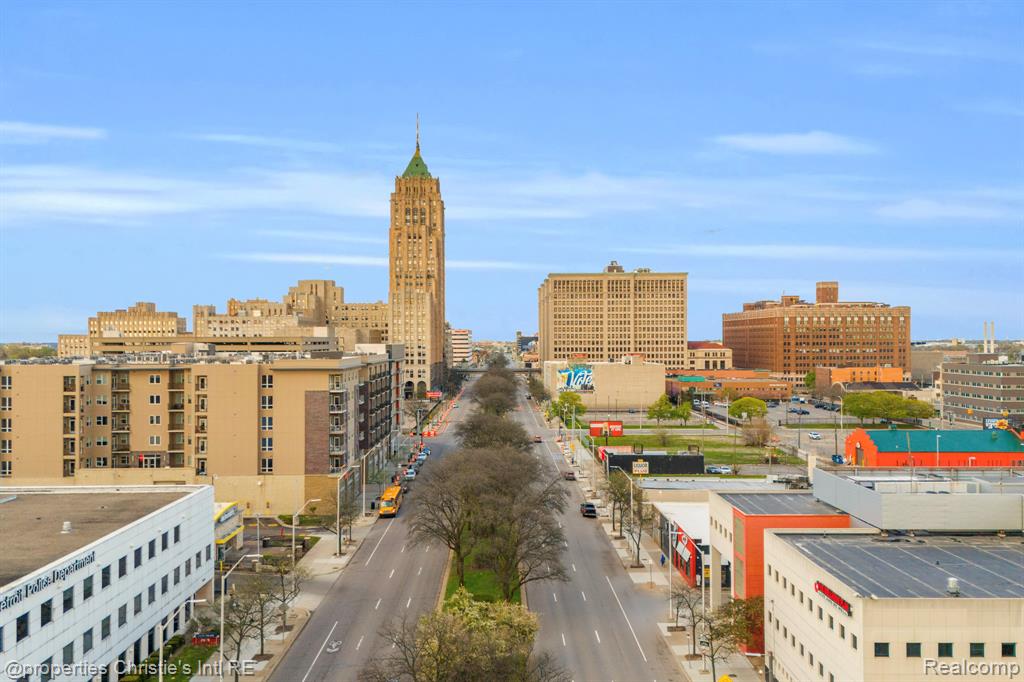 610 Chicago Boulevard, Detroit, MI 48202 — Photo 80