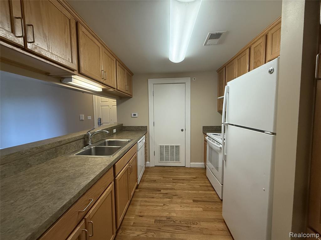 680 Delaware Street, Detroit, MI 48202 — Photo 4