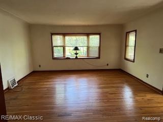 2534 Edgemere Street, Commerce Twp, MI 48382 — Photo 10