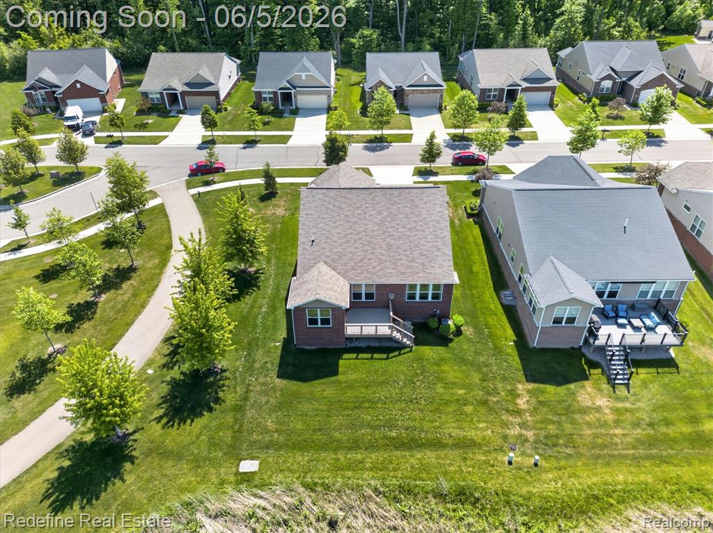 49916 Alden, Canton, MI 48188 — Photo 49