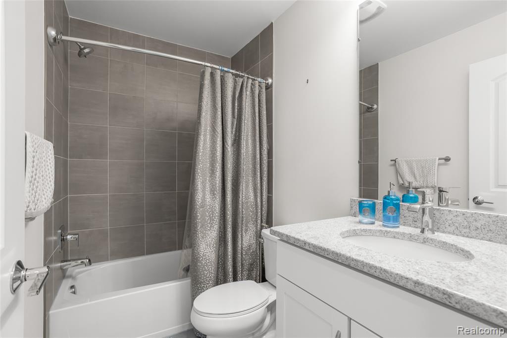 47780 Fieldstone Drive, Northville, MI — Photo 42