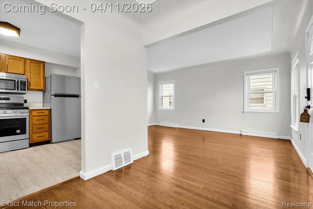 576 Markle Avenue, Pontiac, MI 48340 — Photo 11
