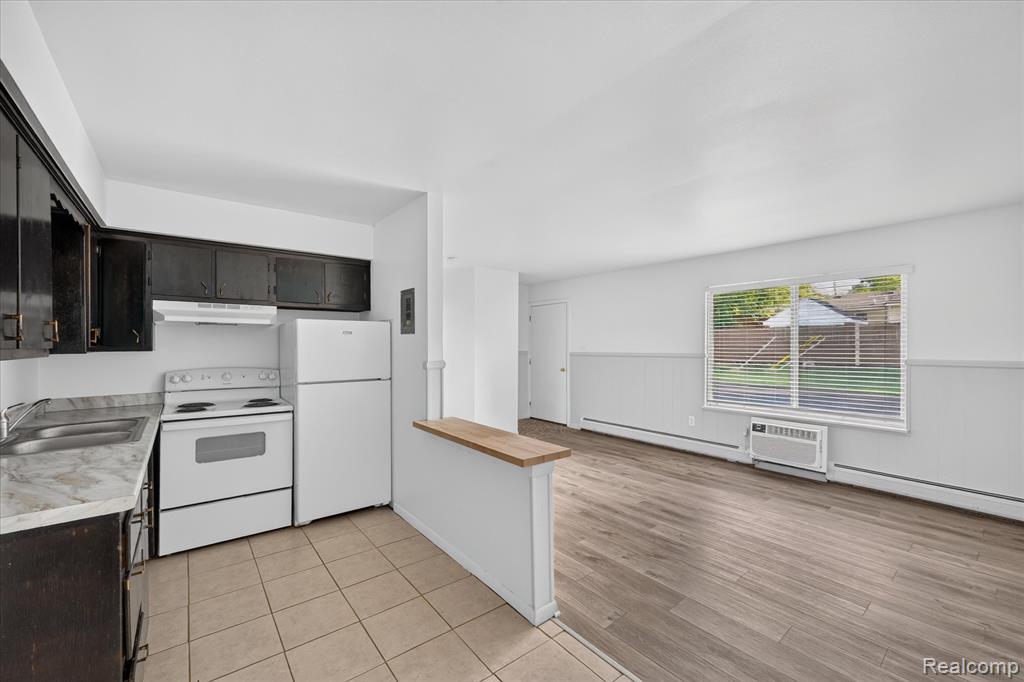 151 E. Mchattie, South Lyon, MI 48178 — Photo 5