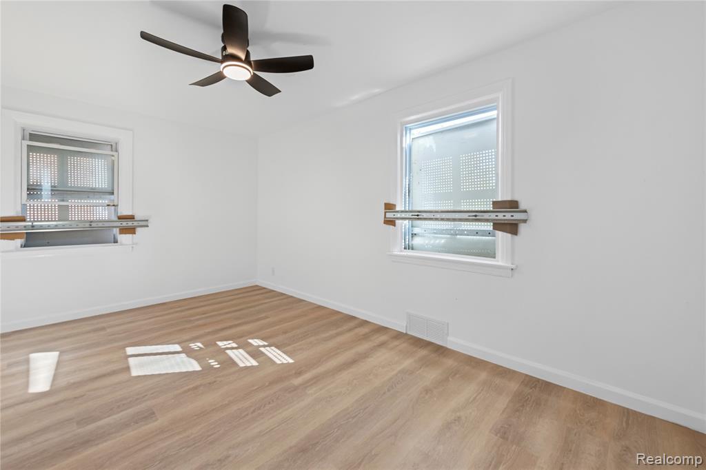 16560 Oakfield Street, Detroit, MI 48235 — Photo 12
