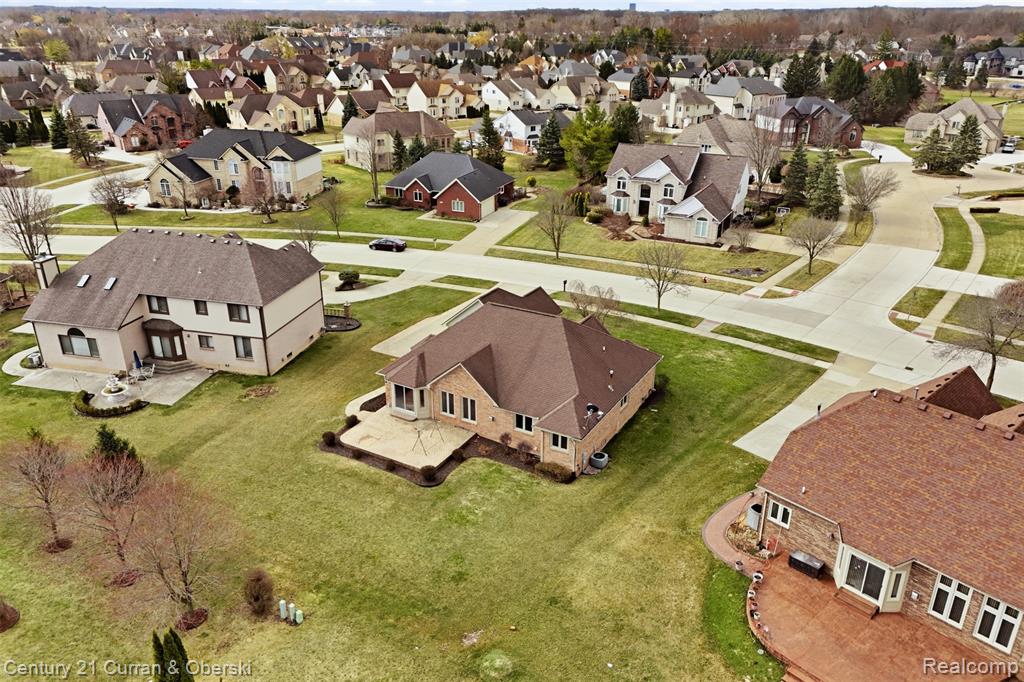 43612 Hoptree Drive, Sterling Heights, MI 48314 — Photo 41