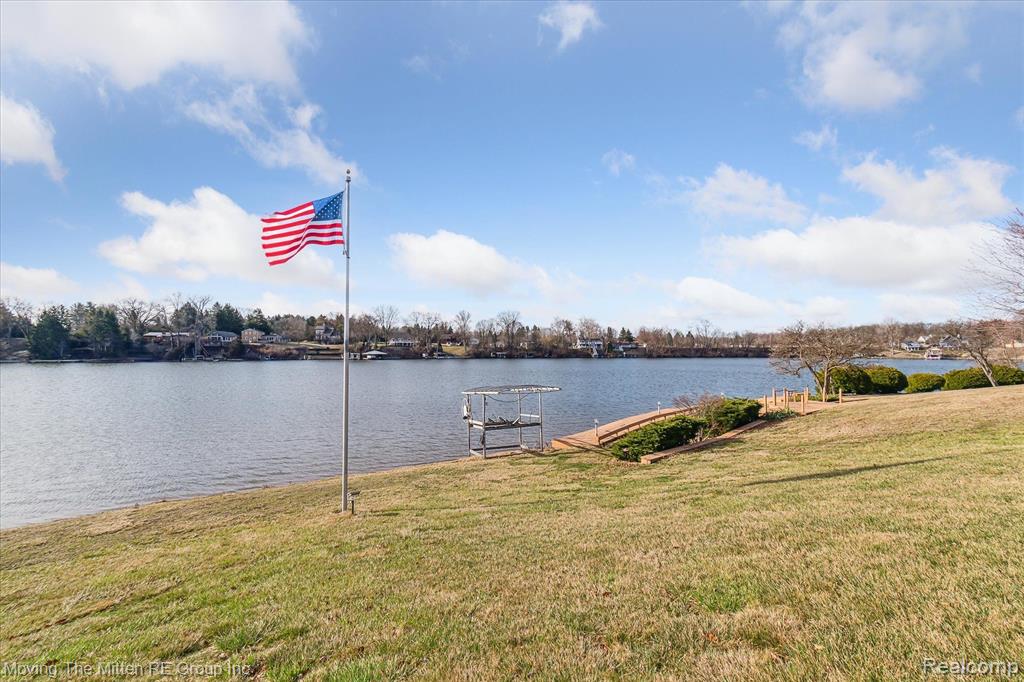 47853 N SHORE Drive, Van Buren, MI 48111 — Photo 41