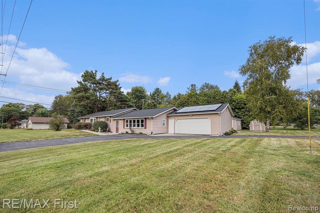 4010 PARKER Road, Fort Gratiot, MI 48059 — Photo 6