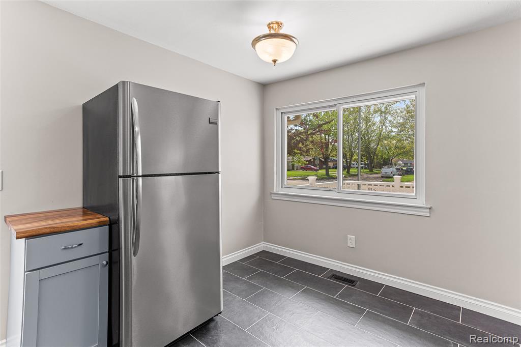 10753 Van Buren Street, Van Buren, MI 48111 — Photo 14