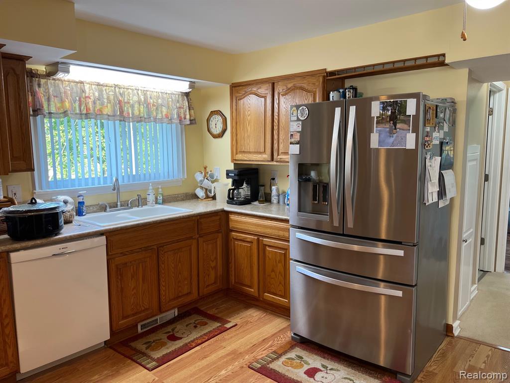 3742 W Barnes Lake Road, Columbiaville, MI 48421 — Photo 16