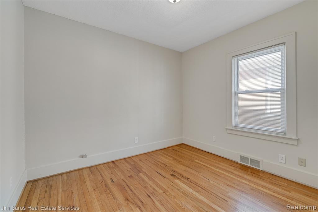 926-928 NOTTINGHAM, Grosse Pointe Park, MI 48230 — Photo 13