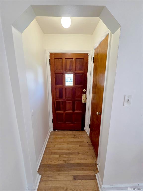 5046 Lafontaine Street, Grosse Pointe, MI 48236 — Photo 4