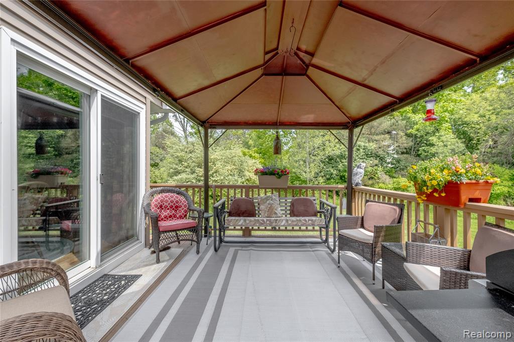 9006 Spring Brook Circle, Davison, MI 48423 — Photo 24
