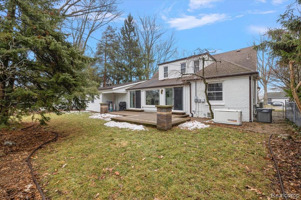 16244 Lauderdale Avenue, Beverly Hills, MI 48025 — Photo 50