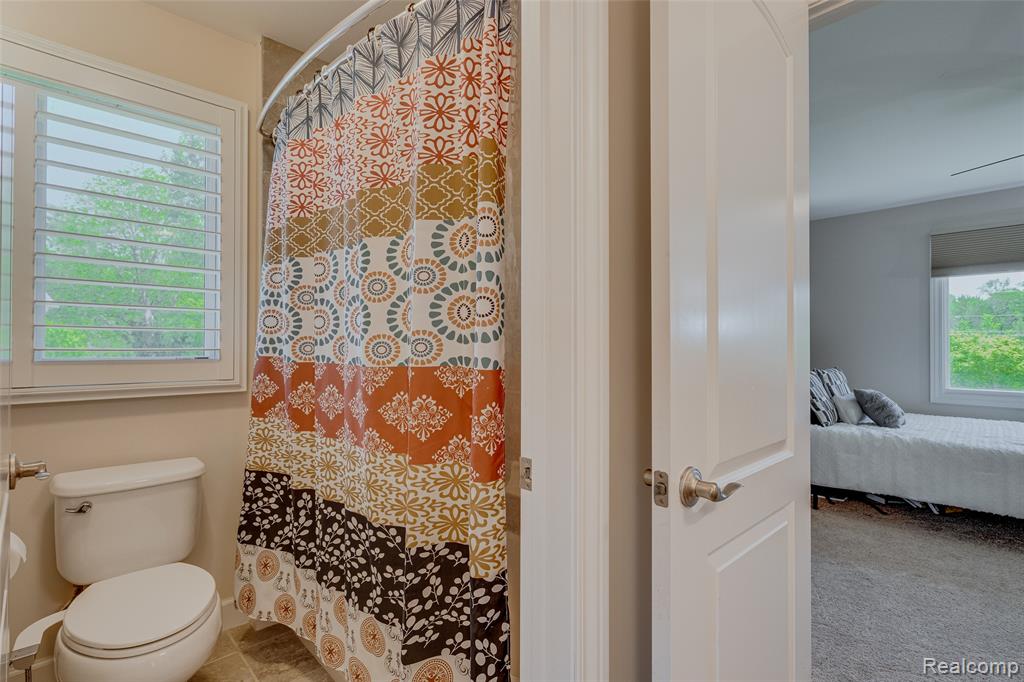47576 VALENCIA Circle, Novi, MI — Photo 68