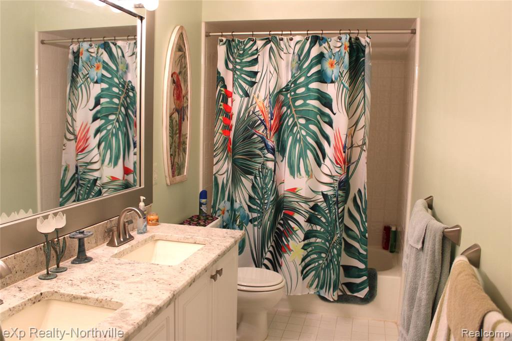 47671 Stratford Drive, Canton, MI 48187 — Photo 27