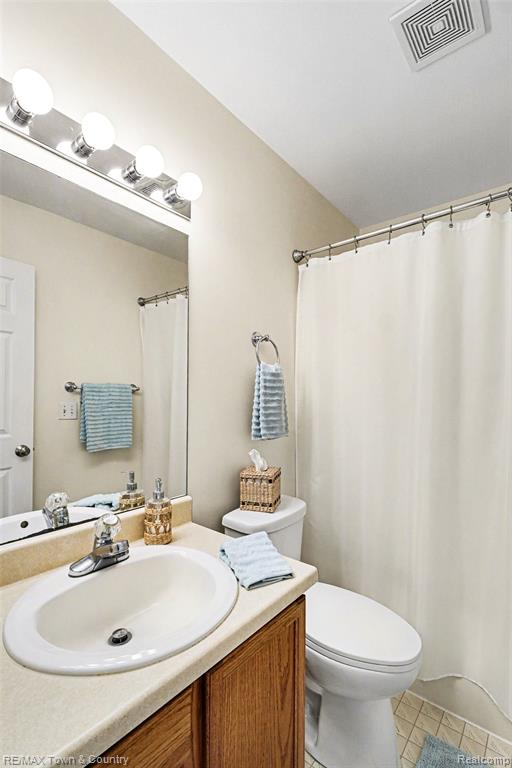 9358 Parkview Circle, Grand Blanc, MI 48439 — Photo 11