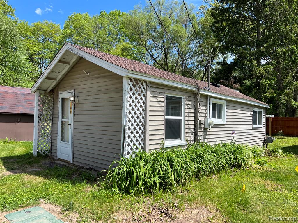180 Fonda Drive, Columbiaville, MI 48421 — Photo 2