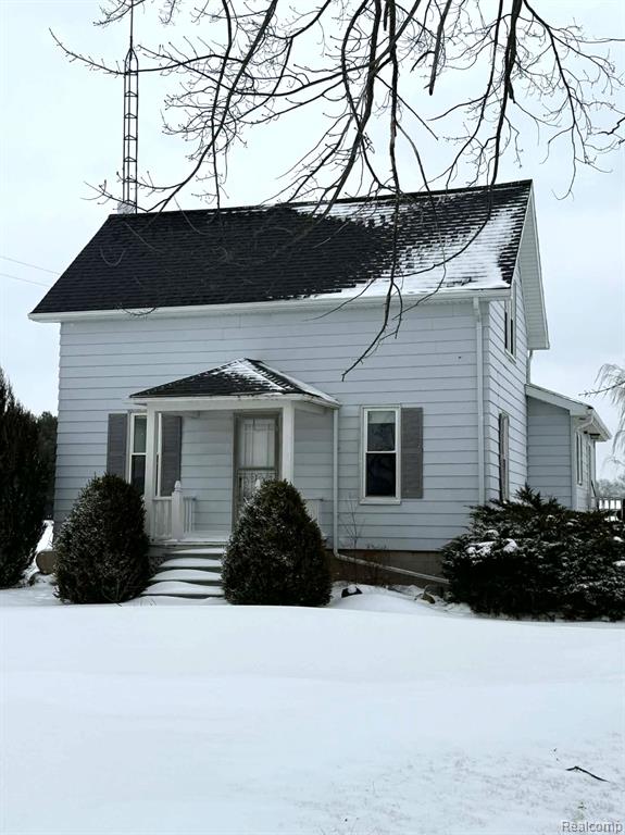 1645 Bad Axe Road, Bad Axe, MI 48413 — front exterior
