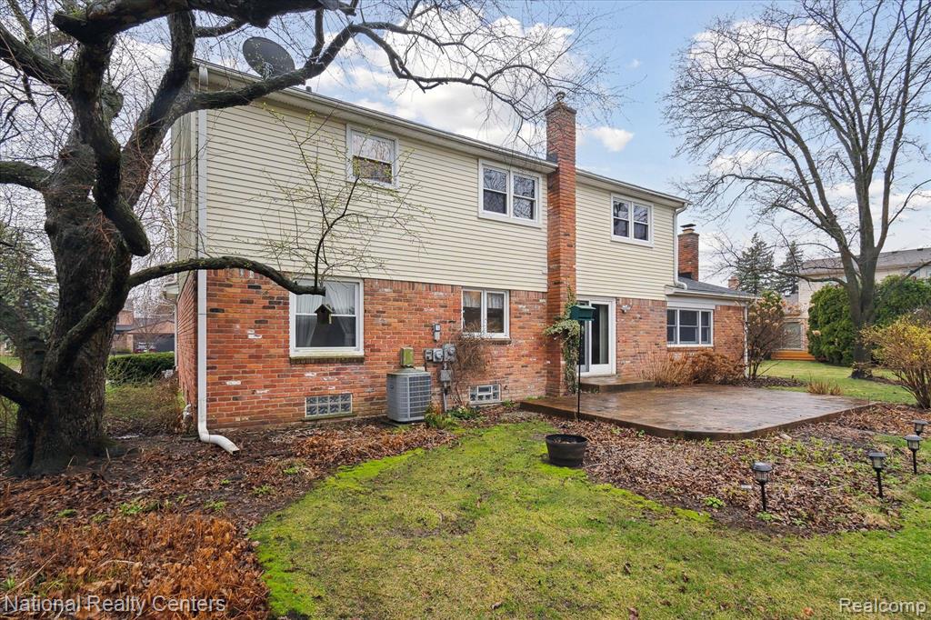 41250 Appleby Court, Northville, MI 48168 — Photo 43