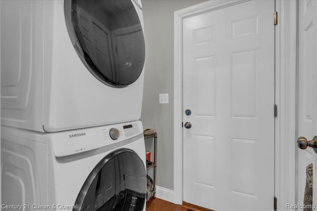 33172 Swallow Drive, Rockwood, MI — Photo 20