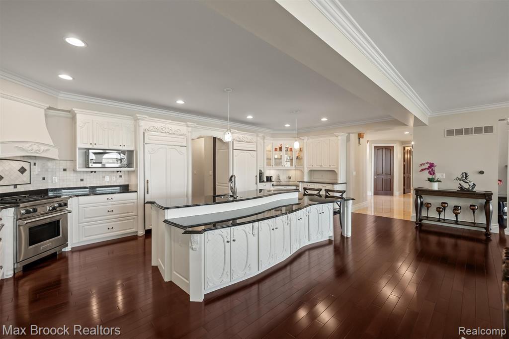 4764 Dow Ridge Road, Orchard Lake Village, MI 48324 — Photo 21