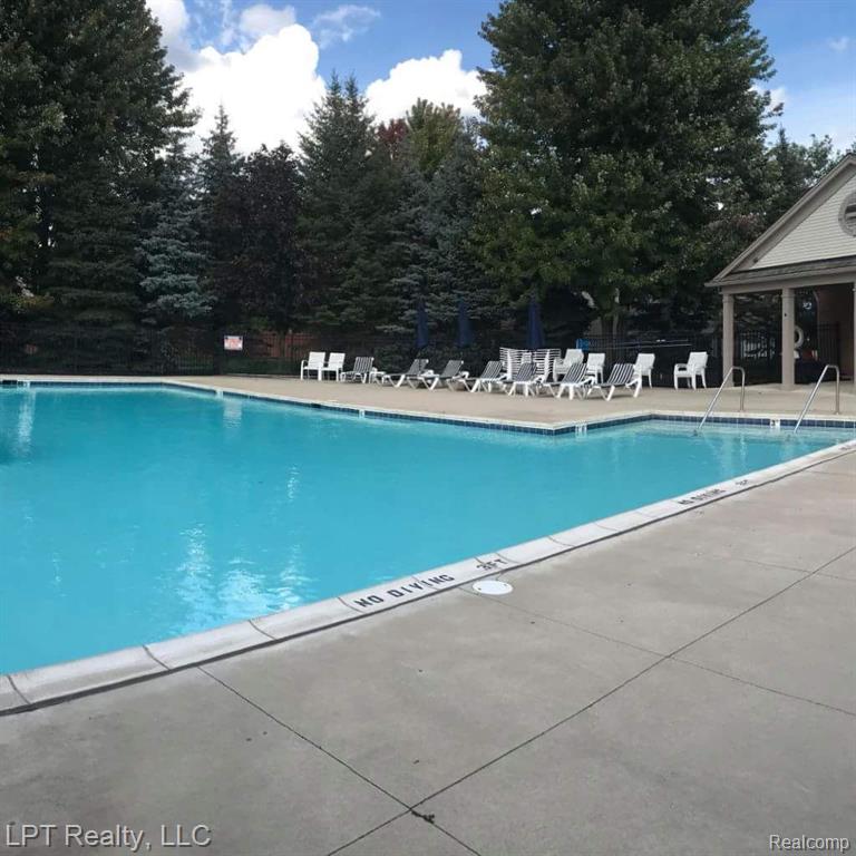 54472 ISLE ROYALE Avenue, Macomb, MI 48042 — Photo 30