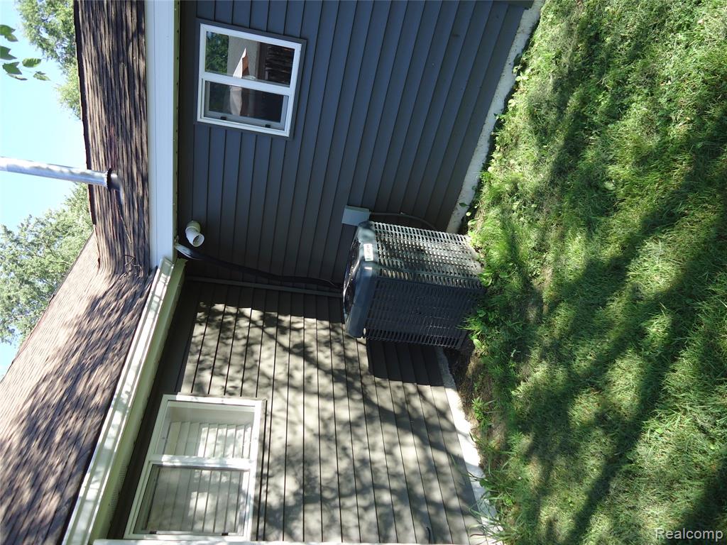 370 Adams Road, Saginaw, MI 48609 — Photo 22