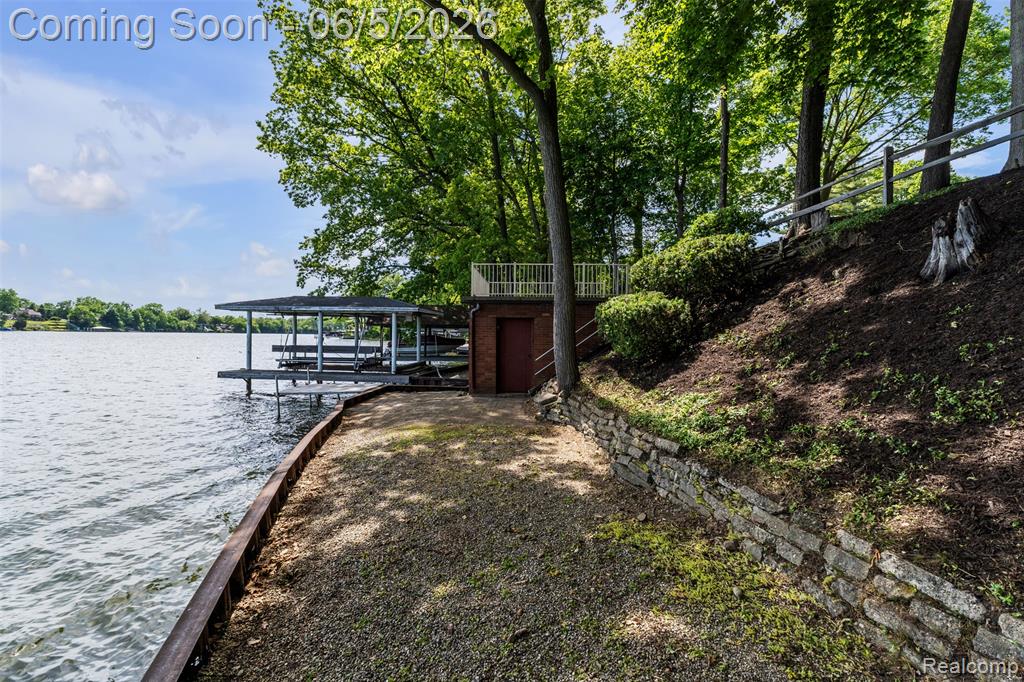 47435 N Shore Drive, Belleville, MI 48111 — Photo 58