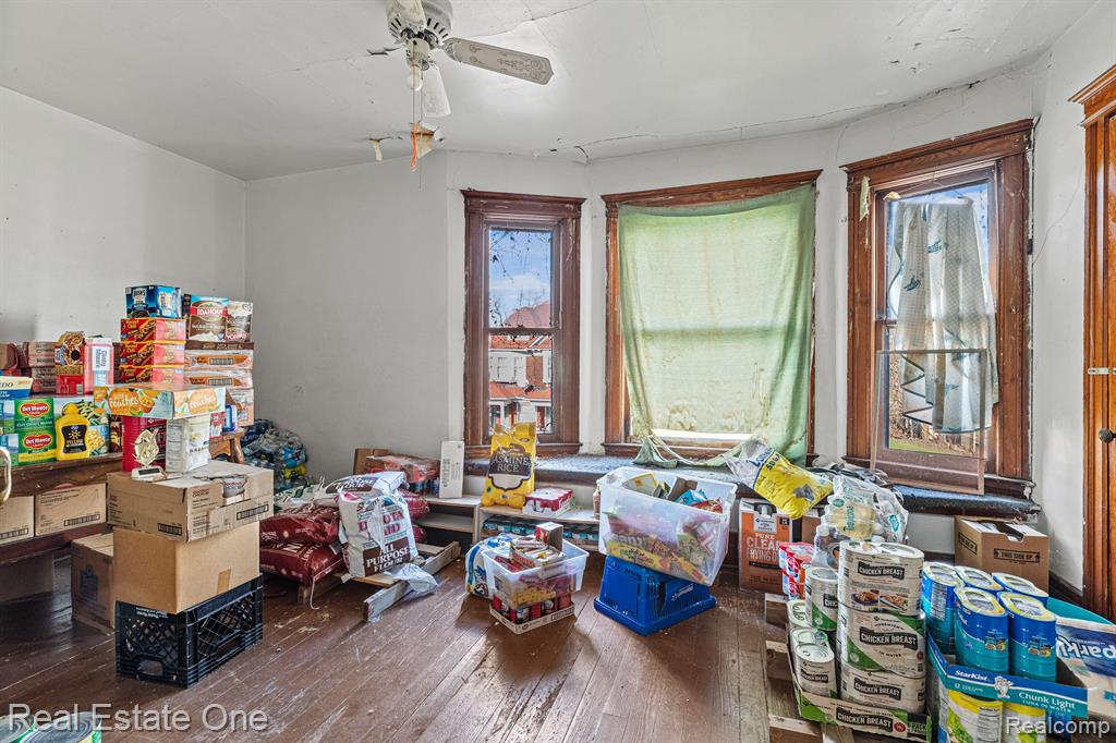 1821 HELEN Street, Detroit, MI 48207 — Photo 30