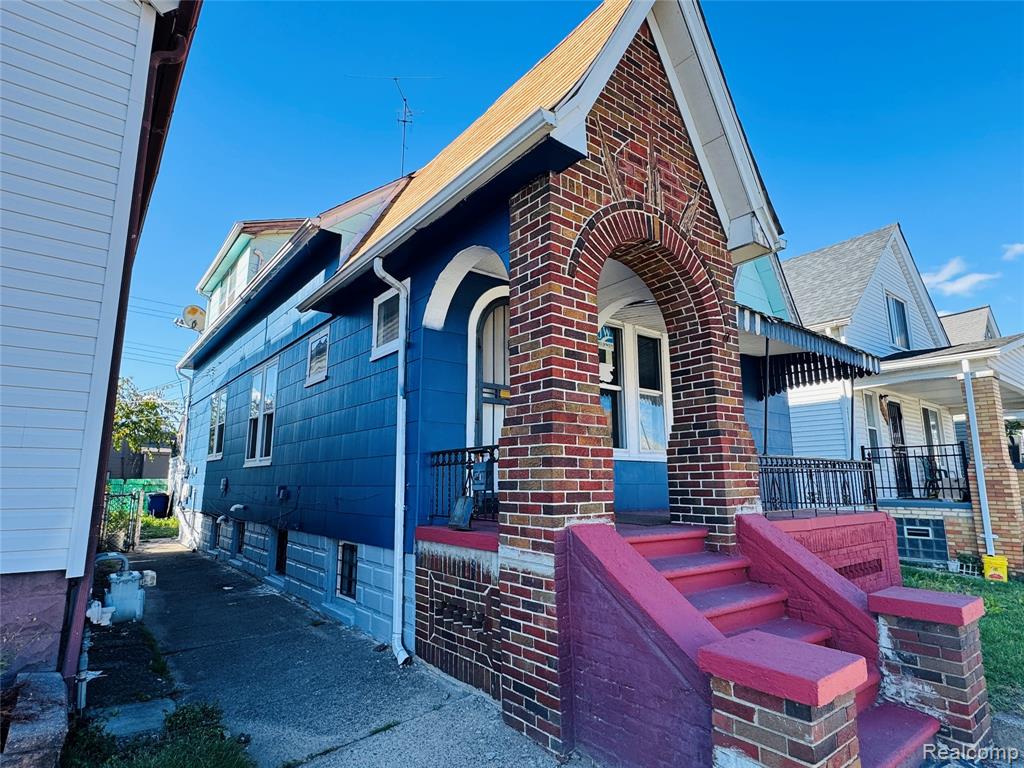 11667 Mitchell Street, Hamtramck, MI 48212 — Photo 2