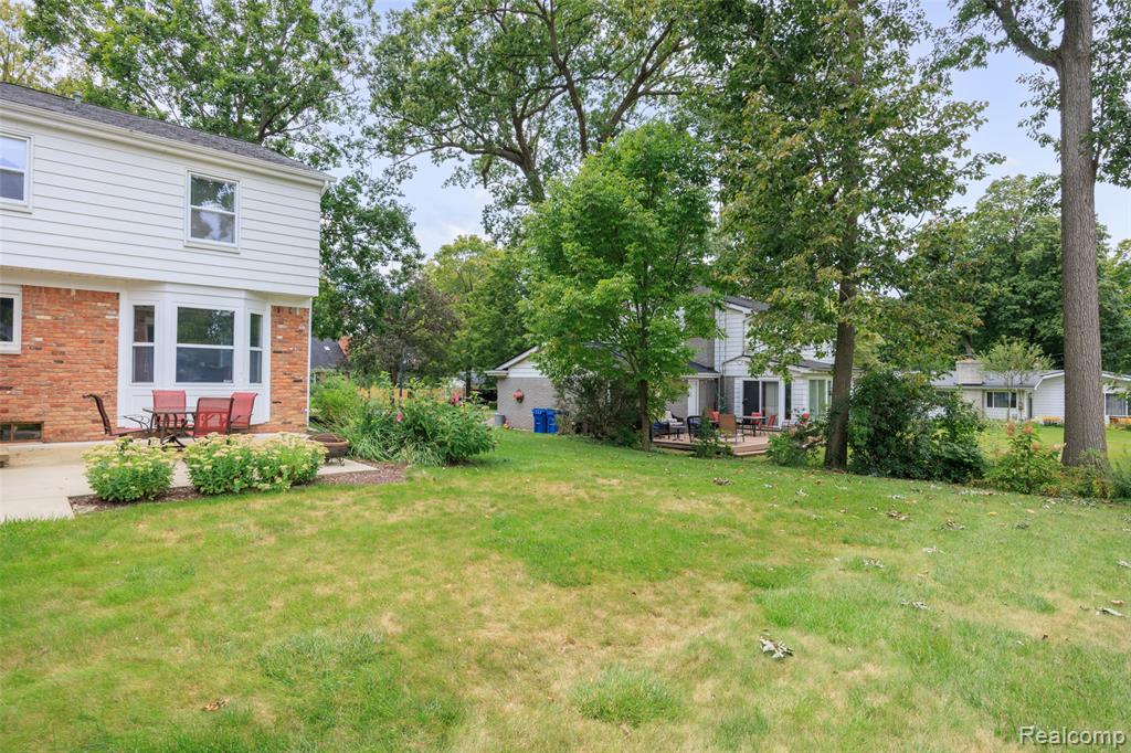 527 Greenwich Lane, Grand Blanc, MI 48439 — Photo 38