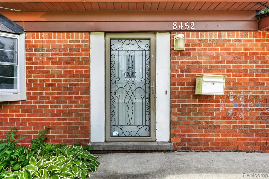 8452 Doncaster, Sterling Heights, MI 48312 — Photo 7