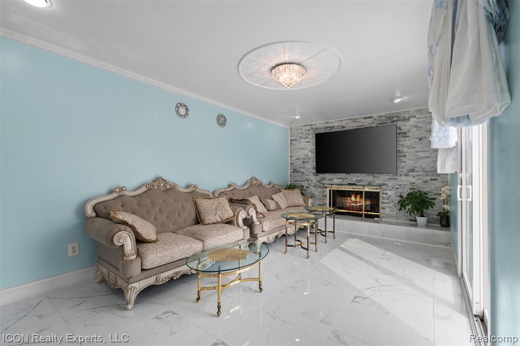 42153 Mac Rae Drive, Sterling Heights, MI 48313 — Photo 16