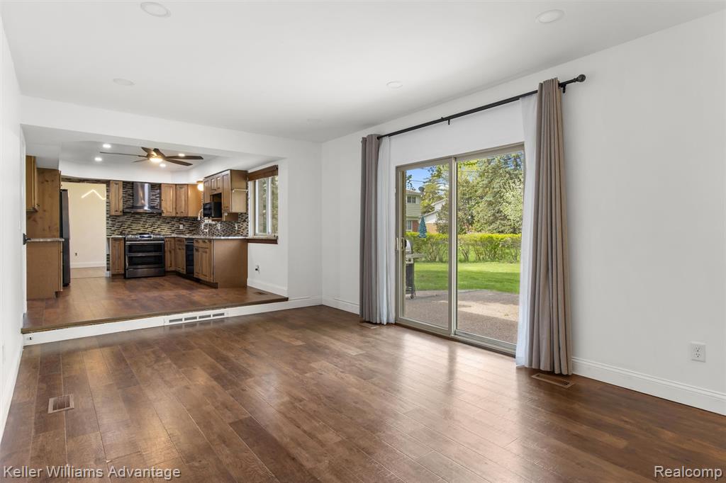 4061 Middlebury Drive, Troy, MI 48085 — Photo 15