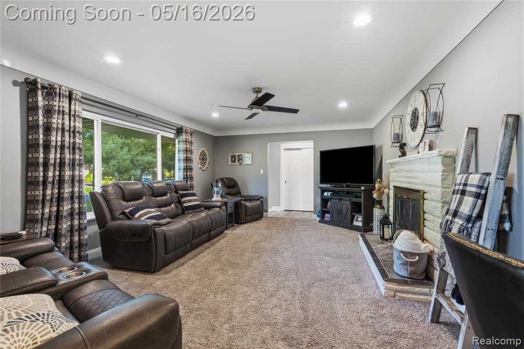 21420 Salisbury Avenue, Grosse Ile, MI 48138 — Photo 6