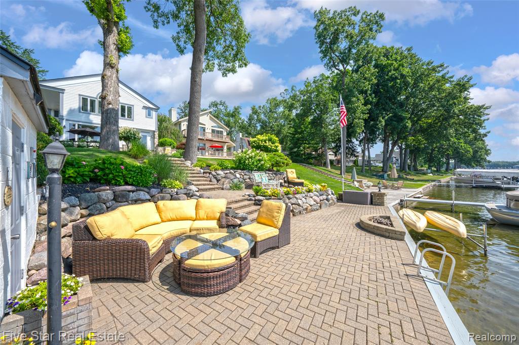 8931 Edgewood Park Drive, Commerce Twp, MI 48382 — Photo 57