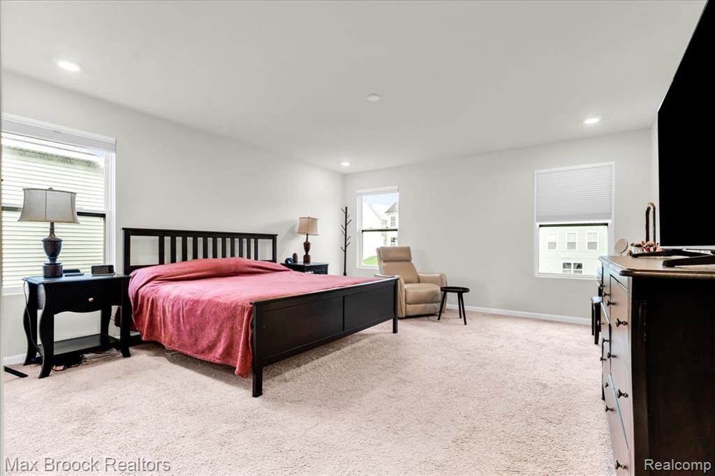 8401 Sharon Drive, White Lake, MI — Photo 22